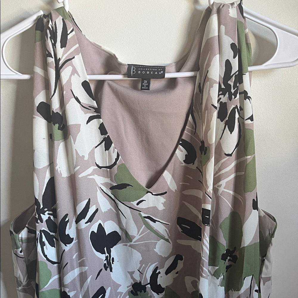 Bobeau V-Neck Floral Blouse - Green, Black, and Tan
